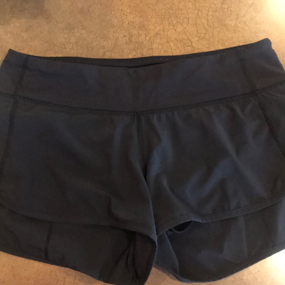 Lululemon speed up shorts 2.5. Black